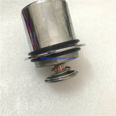Thermostat 3902525 6741-61-1610 de l'excavatrice S6D114 Cummins Engine de PC360-7 KOMATSU