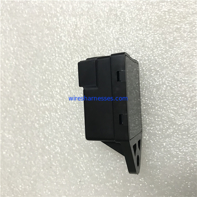 Relais agricole 15694-65992 de moteur de la machine V3800 V2003 Kubota