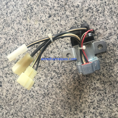 relais des véhicules à moteur de démarreur d'Isuzu Fuse Relay Box 1825530391 de la sécurité 24V