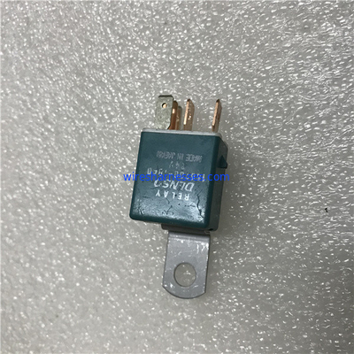 156700-1840 Isuzu Denso Air Conditioning Relay pour des machines de construction