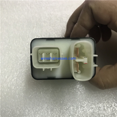 119953-77900 boîte de relais de fusible de démarreur de Yanmar pour le moteur 4TNV98 4TNV94